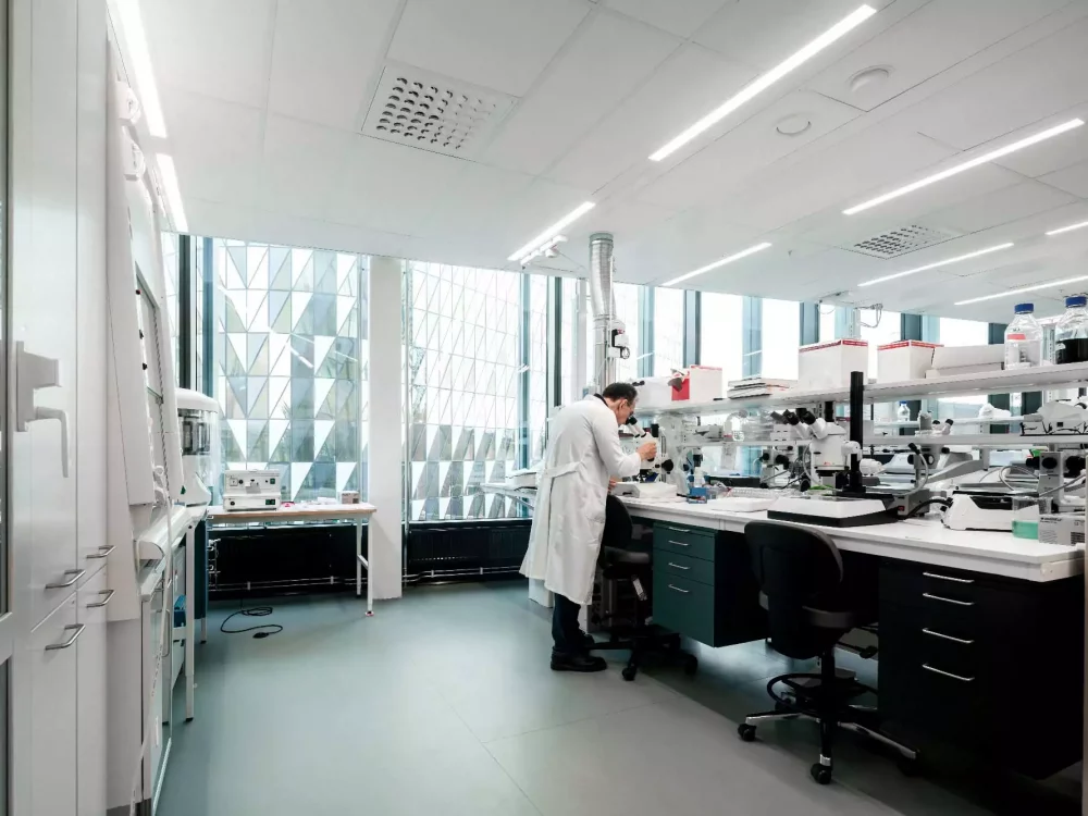 Pavimento per laboratori alimentari e chimici - Biomedicum – Karolinska Institute