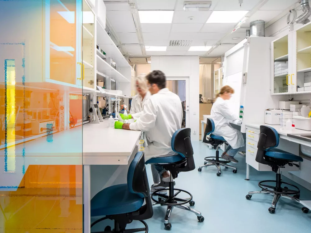 Flooring for laboratories - Framtidens Laboratorium- Karolinska Institute