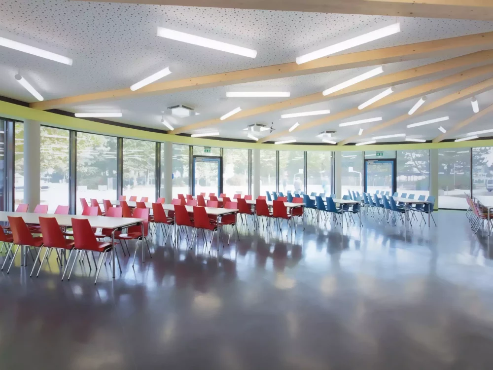 Modern restaurant flooring - Rubber flooring for school - Alexander von Humboldt Schule