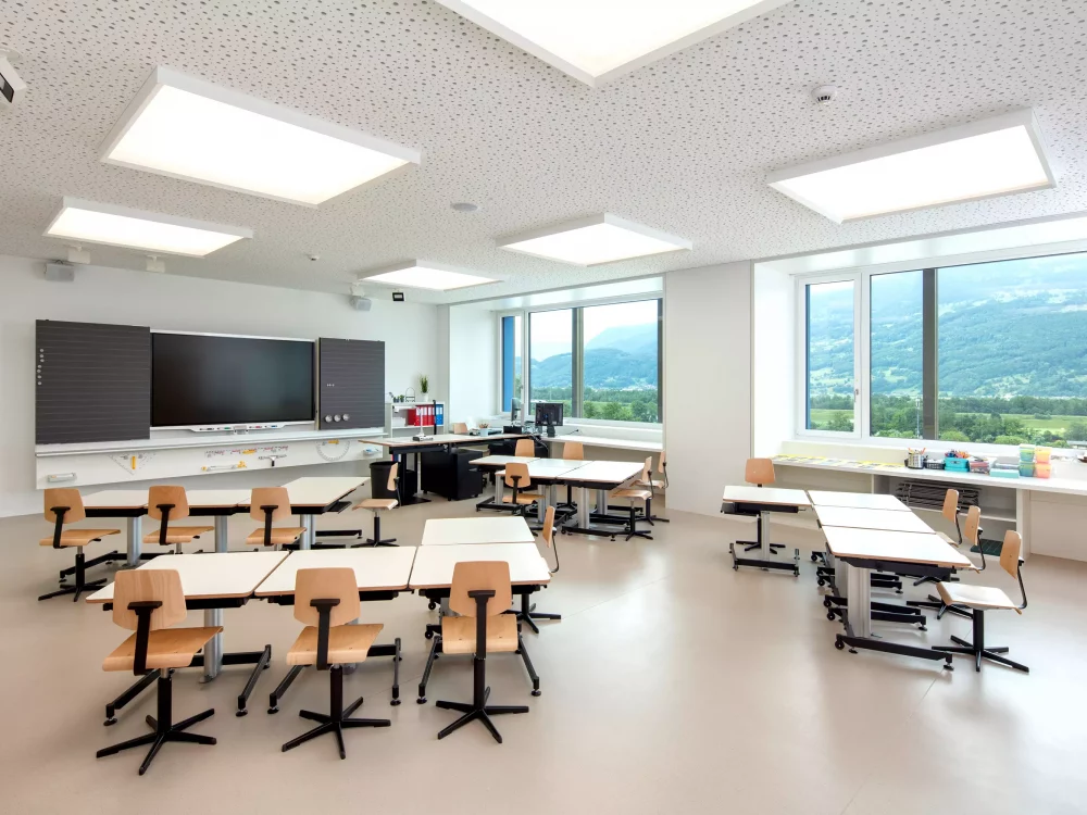 Rubber flooring for school - Ebenholz Primary School