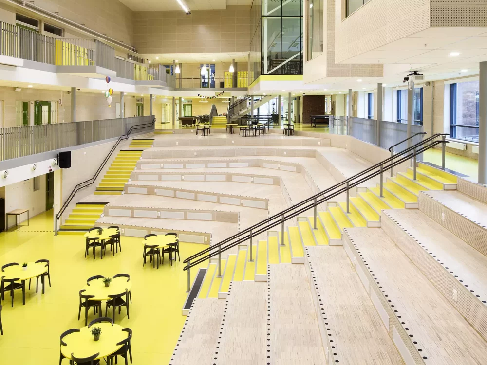 Rubber flooring for school - Näsbyparkskolan