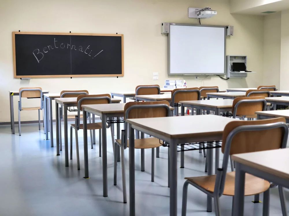 Rubber flooring for school - Sandro Pertini secondary school