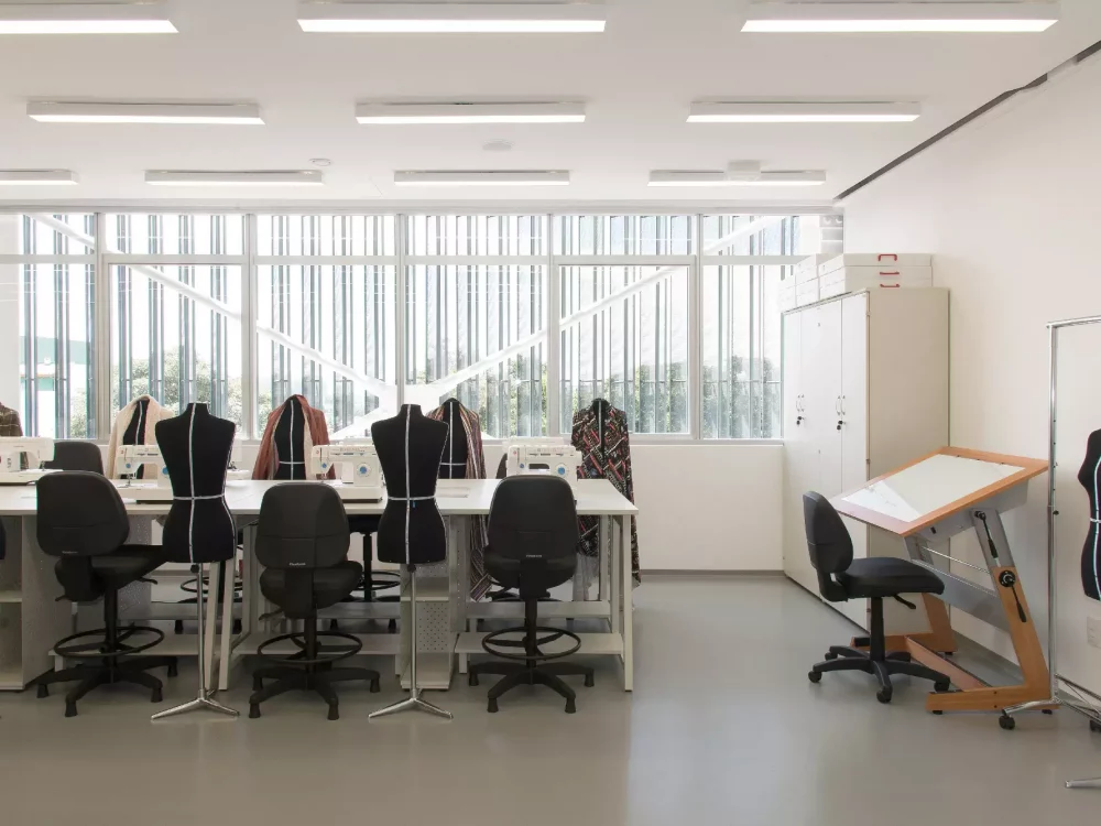 Rubber flooring for school - Senac school