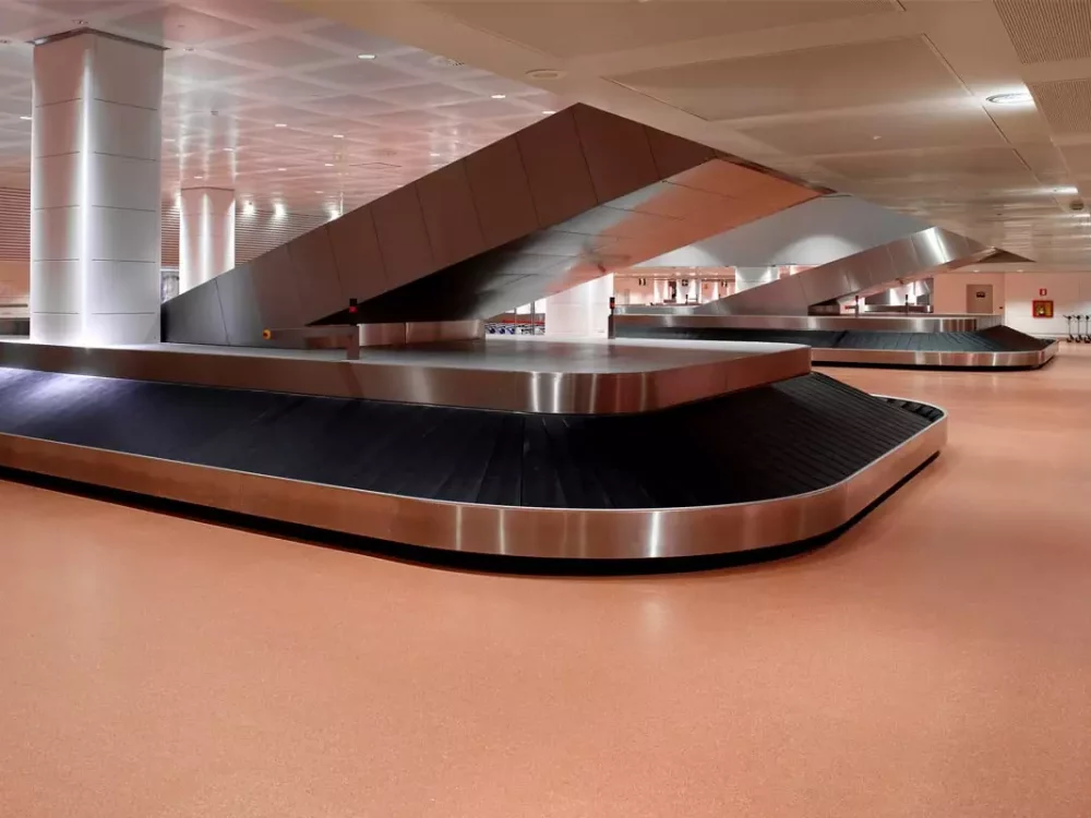 Flooring for airports - MARCO POLO AIRPORT · VENEZIA